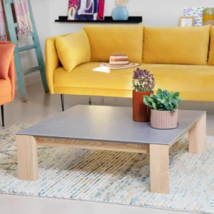 table basse avec plateau en céramique