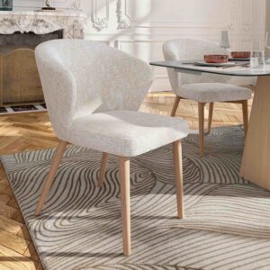 deux chaises chêne et tissu crème