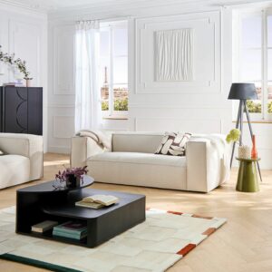 Canapé 3 places en tissu bouclette courte Mira dans un slon moderne